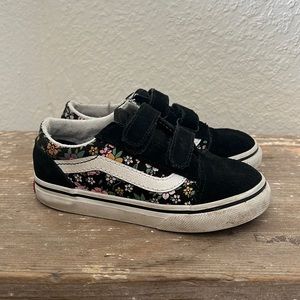 Kids old skool flower and black suede vans
